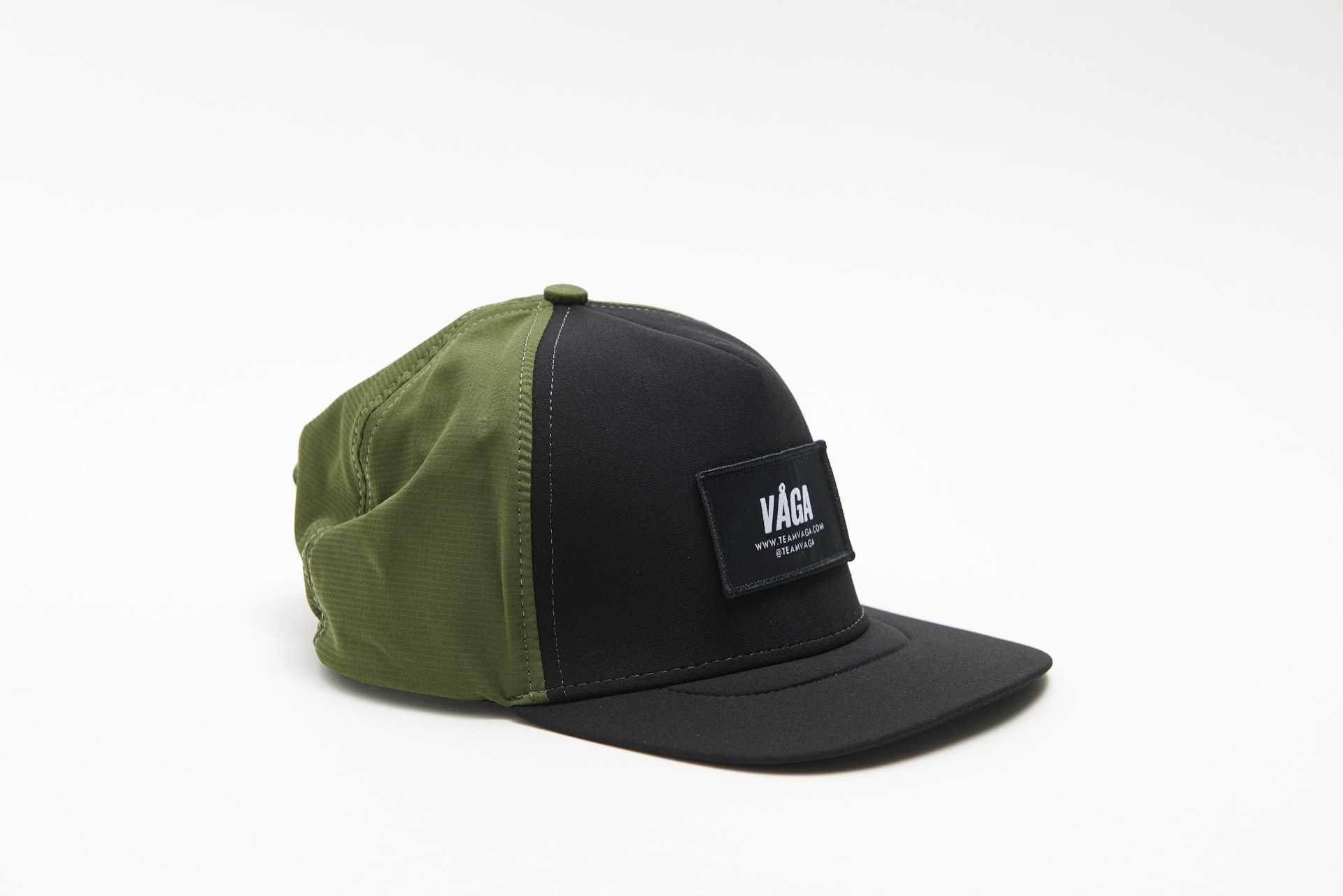VÅGA GORRA TRUCKER DARK MOSS GREEN / BLACK - Imagen 2