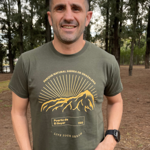 LIVE YOUR DREAMS CAMISETA CASUAL “BOYAR” KHAKI